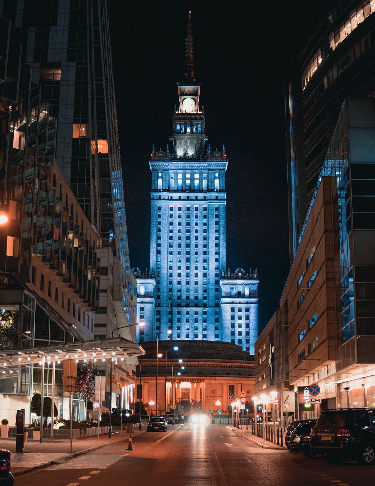 How to find jobs in poland